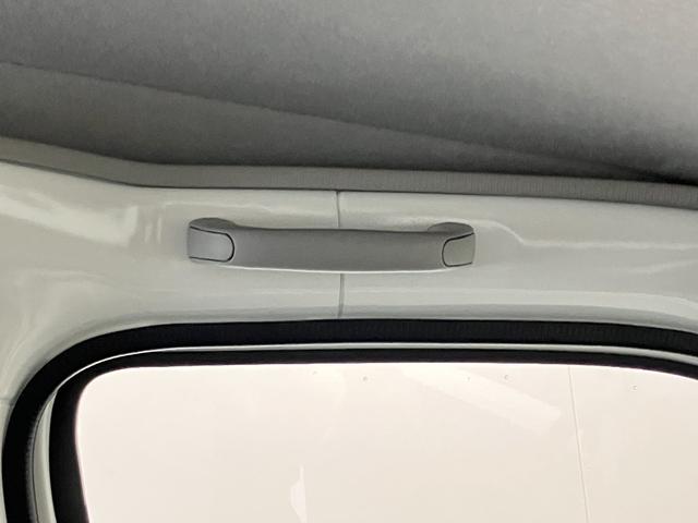 ハイゼットカーゴスペシャル　４ＷＤ　５ＭＴ　走行１万８千キロ　車検整備付パートタイム４ＷＤ　５ＭＴ車　ＡＭ／ＦＭステレオ（滋賀県）の中古車