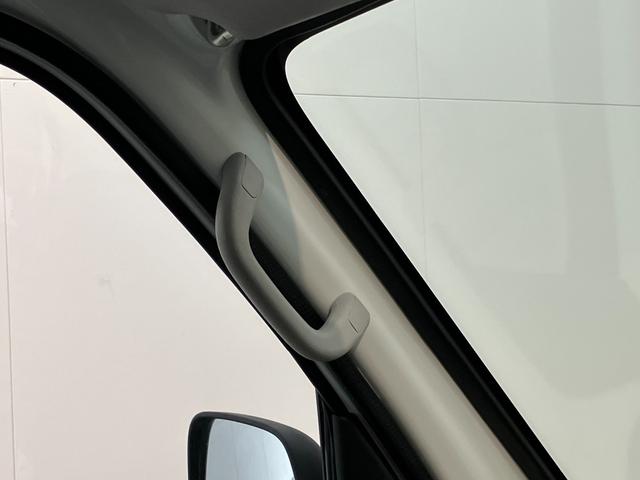 ハイゼットカーゴスペシャル　４ＷＤ　５ＭＴ　走行１万８千キロ　車検整備付パートタイム４ＷＤ　５ＭＴ車　ＡＭ／ＦＭステレオ（滋賀県）の中古車