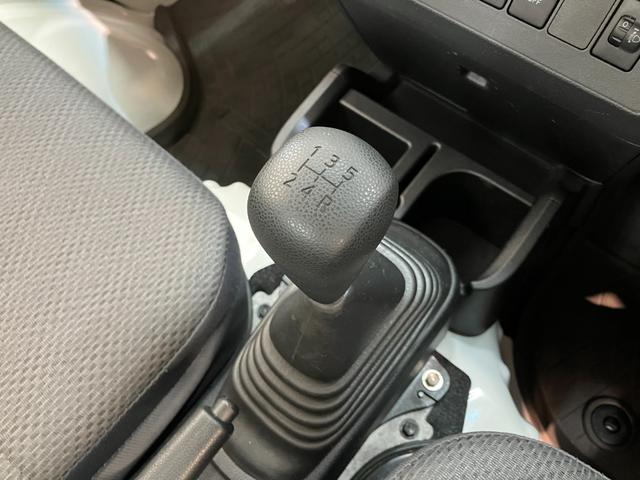 ハイゼットトラックスタンダードＳＡIIIｔ　４ＷＤ　走行１万３千キロ台追突被害軽減ブレーキ　スマアシ３ｔ　パートタイム４ＷＤ　５ＭＴ車　エアコン　パワステ（滋賀県）の中古車