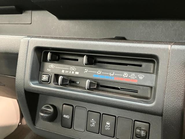 ハイゼットトラックスタンダードＳＡIIIｔ　４ＷＤ　走行１万３千キロ台追突被害軽減ブレーキ　スマアシ３ｔ　パートタイム４ＷＤ　５ＭＴ車　エアコン　パワステ（滋賀県）の中古車