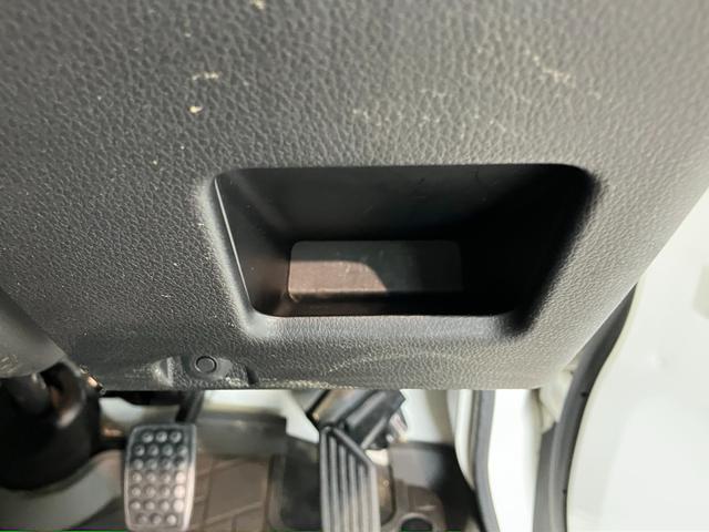 ハイゼットトラックスタンダードＳＡIIIｔ　４ＷＤ　走行１万３千キロ台追突被害軽減ブレーキ　スマアシ３ｔ　パートタイム４ＷＤ　５ＭＴ車　エアコン　パワステ（滋賀県）の中古車