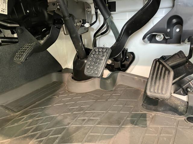 ハイゼットトラックスタンダードＳＡIIIｔ　４ＷＤ　走行１万３千キロ台追突被害軽減ブレーキ　スマアシ３ｔ　パートタイム４ＷＤ　５ＭＴ車　エアコン　パワステ（滋賀県）の中古車