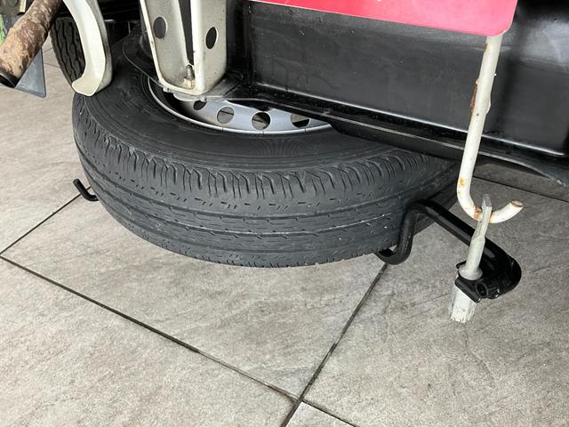 ハイゼットトラック多目的ダンプ　４ＷＤ　５ＭＴ　ＰＴＯエアコン　パワステ　パートタイム４ＷＤ　ＰＴＯダンプ　土砂禁　ＡＭ／ＦＭステレオ（滋賀県）の中古車