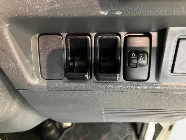 ハイゼットトラック多目的ダンプ　４ＷＤ　５ＭＴ　ＰＴＯエアコン　パワステ　パートタイム４ＷＤ　ＰＴＯダンプ　土砂禁　ＡＭ／ＦＭステレオ（滋賀県）の中古車