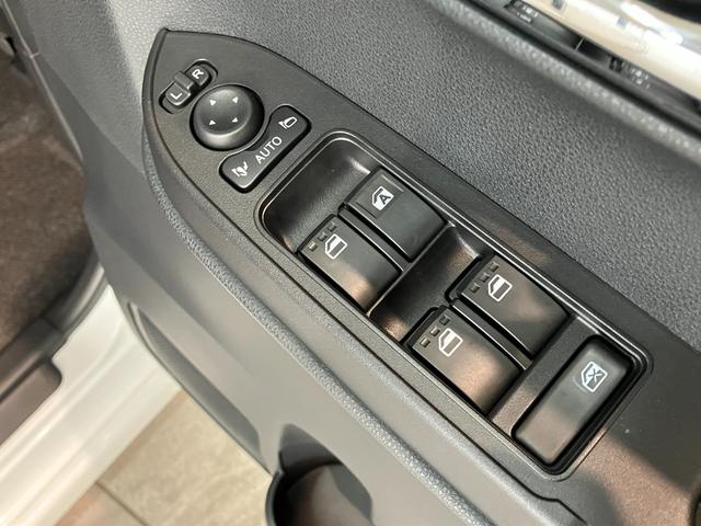 タントカスタムＲＳ　届出済未使用車　両側電動スライドドア追突被害軽減ブレーキ　スマアシ　コーナーセンサー　ＬＥＤ　スマートキー　両側電動スライドドア　前席シートヒーター　　ナビ取付時用バックカメラ（滋賀県）の中古車