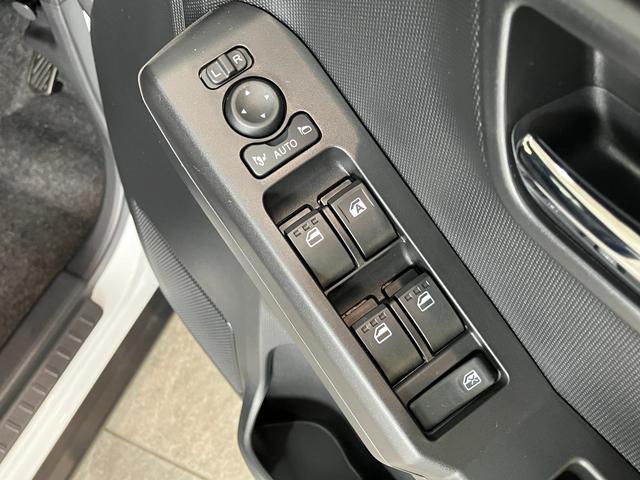 タフトＧターボ　ダーククロムベンチャー　４ＷＤ　届出済未使用車追突被害軽減ブレーキ　スマアシ　コーナーセンサー　ＬＥＤ　スマートキー　レーダークルーズコントロール　前席シートヒーター　オートエアコン　スカイフィールトップ　ナビ取付時用バックカメラ（滋賀県）の中古車