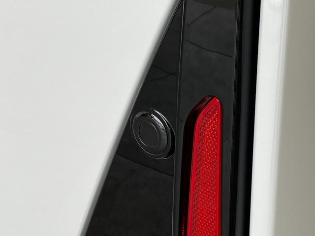 タントカスタムＸ　届出済未使用車　両側電動スライドドア追突被害軽減ブレーキ　スマアシ　コーナーセンサー　ＬＥＤ　スマートキー　両側電動スライドドア　前席シートヒーター　オートエアコン　ナビ取付時用バックカメラ（滋賀県）の中古車