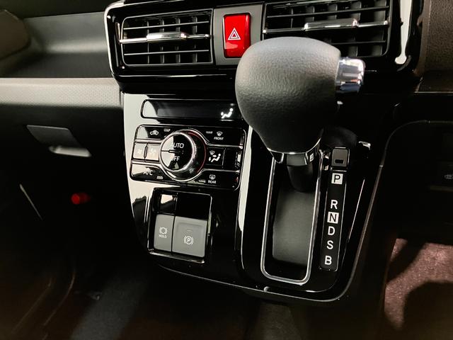 タントカスタムＸ　届出済未使用車　両側電動スライドドア追突被害軽減ブレーキ　スマアシ　コーナーセンサー　ＬＥＤ　スマートキー　両側電動スライドドア　前席シートヒーター　オートエアコン　ナビ取付時用バックカメラ（滋賀県）の中古車