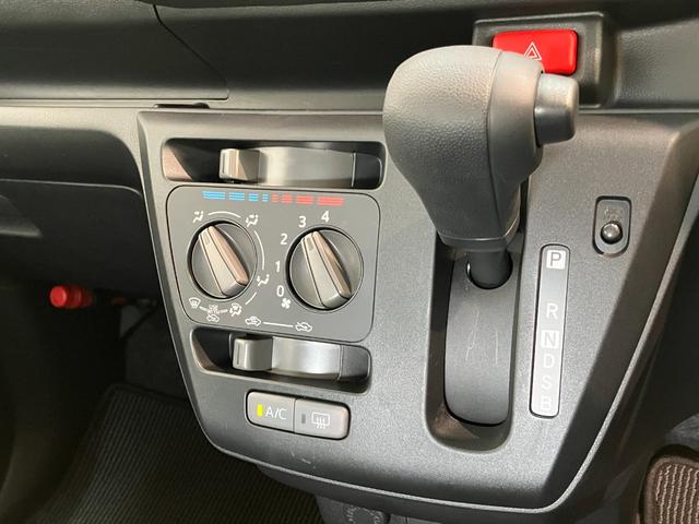 ミライースＬ　ＳＡ３　キーレス　エコアイドル　走行２５００ＫＭ追突被害軽減ブレーキ　スマアシ３　コーナーセンサー　キーレスエコアイドル　ＣＤステレオ　ナビ取付時用バックカメラ　ナビ取付時用バックカメラ（滋賀県）の中古車