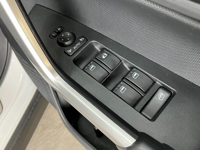 ロッキープレミアムＧ　ＨＥＶ　フルセグナビ　バックカメラ　ドラレコ追突被害軽減ブレーキ　コーナーセンサー　ＬＥＤ　スマートキー　レーダークルーズコントロール　シートヒーター　フルセグナビ　ＤＶＤ　Ｂｌｕｅｔｏｏｔｈ　ＵＳＢ　バックカメラ　ナビ連動前後ドラレコ　ＥＴＣ（滋賀県）の中古車