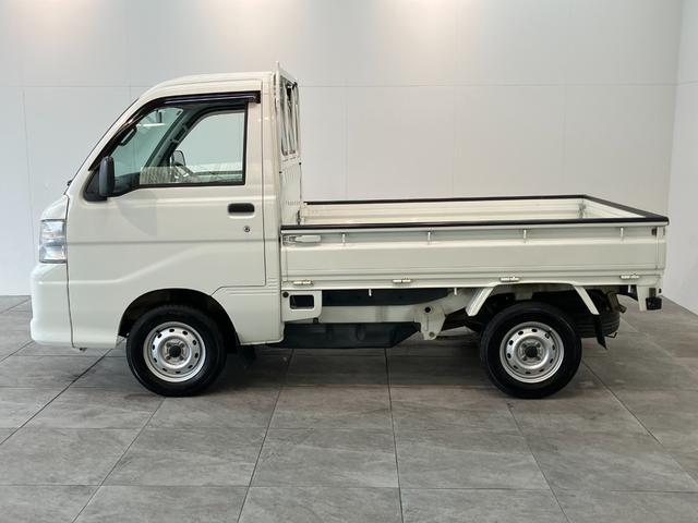 ハイゼットトラックエアコン・パワステ　スペシャル　４ＷＤ　走行５万２千キロパートタイム４ＷＤ　５ＭＴ　エアコン　パワステ　ＡＭ／ＦＭステレオ　荷台作業灯（滋賀県）の中古車