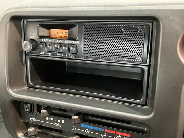 ハイゼットトラックエアコン・パワステ　スペシャル　４ＷＤ　走行５万２千キロパートタイム４ＷＤ　５ＭＴ　エアコン　パワステ　ＡＭ／ＦＭステレオ　荷台作業灯（滋賀県）の中古車