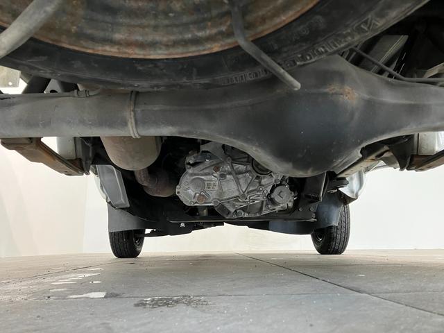 ハイゼットトラックエアコン・パワステ　スペシャル　４ＷＤ　走行５万２千キロパートタイム４ＷＤ　５ＭＴ　エアコン　パワステ　ＡＭ／ＦＭステレオ　荷台作業灯（滋賀県）の中古車