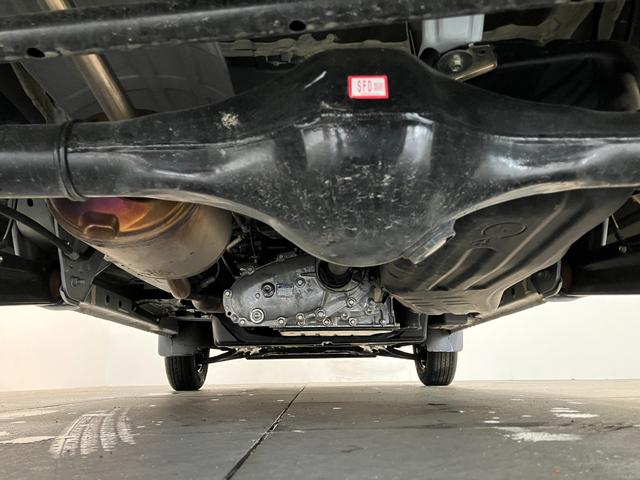 ハイゼットカーゴＤＸ　４ＷＤ　ＣＶＴ車　キーレス　前席パワーウインドウ追突被害軽減ブレーキ　スマアシ　コーナーセンサー　キーレス　前席パワーウインドウ　ＡＭ／ＦＭステレオ　両側スライドドア　パートタイム４ＷＤ（滋賀県）の中古車