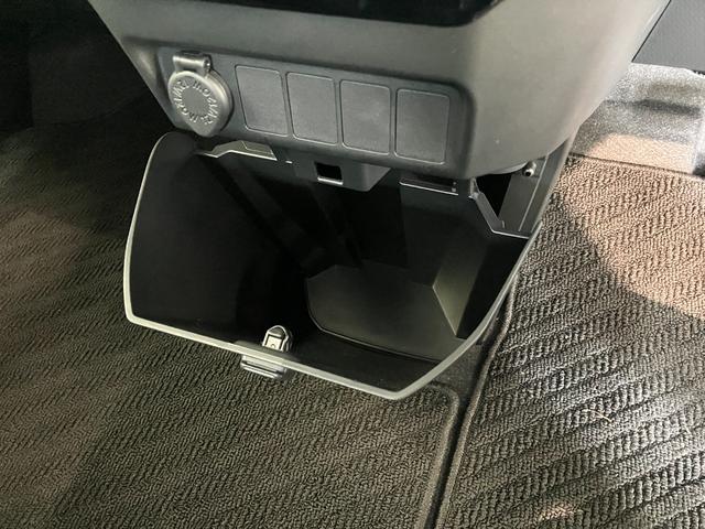 トールカスタムＧ　フルセグナビ　バックカメラ　両側電動スライドドア追突被害軽減ブレーキ　スマアシ　コーナーセンサー　ＬＥＤ　スマートキー　両側電動スライドドア　レーダークルーズコントロール　フルセグナビ　ＤＶＤ　Ｂｌｕｅｔｏｏｔｈ　ＵＳＢ　バックカメラ（滋賀県）の中古車