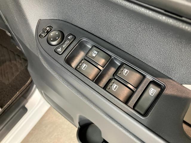 タントＸ　９型ディスプレイオーディオ　バックカメラ　左側パワスラ追突被害軽減ブレーキ　スマアシ　コーナーセンサー　ＬＥＤ　スマートキー　左側電動スライドドア　前席シートヒーター　９インチディスプレイオーディオ　Ｂｌｕｅｔｏｏｔｈ　ＵＳＢ　バックカメラ（滋賀県）の中古車