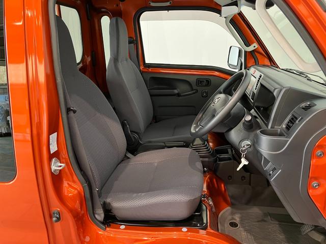 ハイゼットトラックジャンボＳＡIIIｔ　４ＷＤ　フルセグナビ　ドラレコ追突被害軽減ブレーキ　スマアシ３ｔ　　パートタイム４ＷＤ　デフロック　荷台作業灯　キーレス　ＬＥＤ　フルセグナビ　ＤＶＤ　Ｂｌｕｅｔｏｏｔｈ　ＵＳＢ　ドラレコ（滋賀県）の中古車