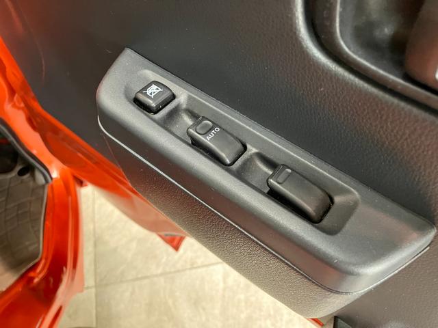 ハイゼットトラックジャンボＳＡIIIｔ　４ＷＤ　フルセグナビ　ドラレコ追突被害軽減ブレーキ　スマアシ３ｔ　　パートタイム４ＷＤ　デフロック　荷台作業灯　キーレス　ＬＥＤ　フルセグナビ　ＤＶＤ　Ｂｌｕｅｔｏｏｔｈ　ＵＳＢ　ドラレコ（滋賀県）の中古車