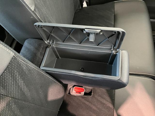 タントカスタムＸトップエディションＳＡ２　４ＷＤ　ナビ　Ｂカメラ追突被害軽減ブレーキ　スマアシ２　ＬＥＤ　スマートキー　左側電動スライドドア　フルセグナビ　ＤＶＤ　Ｂｌｕｅｔｏｏｔｈ　ＵＳＢ　バックカメラ　ＥＴＣ車載器（滋賀県）の中古車