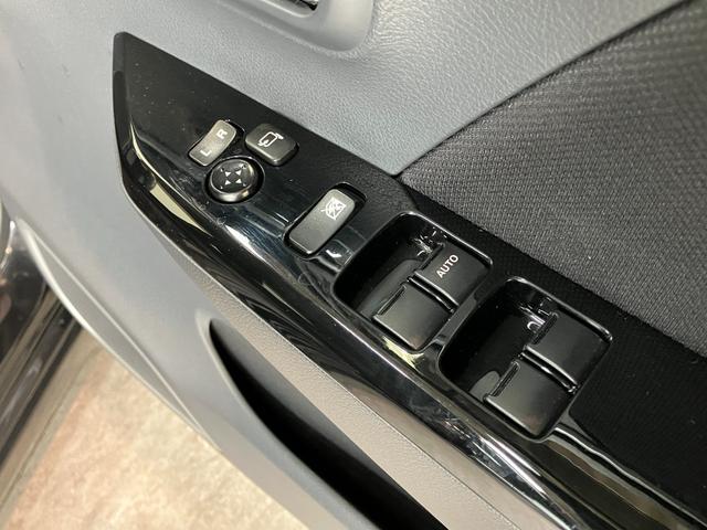 ワゴンＲスティングレーＴ　スマートキー　ワンセグナビ　ドラレコ追突被害軽減ブレーキ　ターボ　ＨＩＤ　スマートキー　運転席シートヒーター　ワンセグナビ　ＤＶＤ　Ｂｌｕｅｔｏｏｔｈ　ＵＳＢ　ドラレコ（滋賀県）の中古車