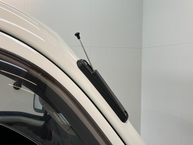 ハイゼットトラックスタンダードＳＡIIIｔ　４ＷＤ　走行１万８千キロ弱追突被害軽減ブレーキ　スマアシ３ｔ　ＬＥＤ　リヤコーナーセンサー　パートタイム４ＷＤ　ＡＭ／ＦＭステレオ（滋賀県）の中古車