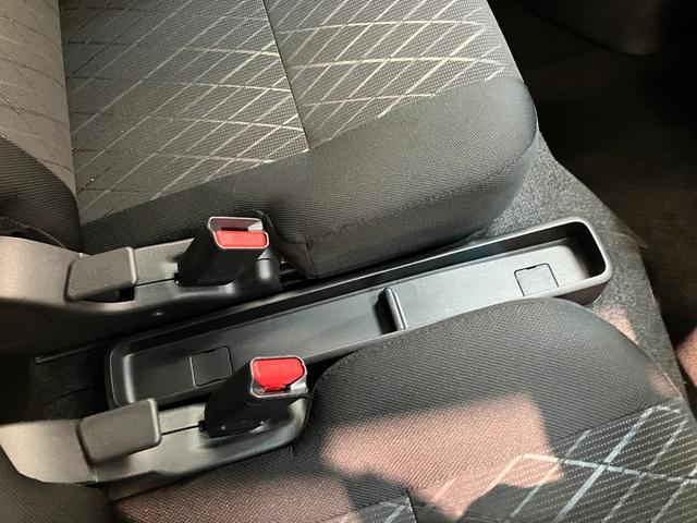 アトレーＲＳ　４ＷＤ　フルセグナビ　バックカメラ追突被害軽減ブレーキ　スマアシ　コーナーセンサー　ＬＥＤ　スマートキー　両側電動スライドドア　レーダークルーズコントロール　フルセグナビ　ＤＶＤ　Ｂｌｕｅｔｏｏｔｈ　ＵＳＢ　バックカメラ　前後ドラレコ（滋賀県）の中古車