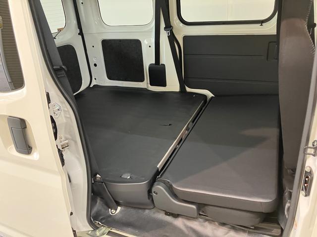 ハイゼットカーゴＤＸ　４ＷＤ　ＣＶＴ車　キーレス　前席パワーウインドウ追突被害軽減ブレーキ　スマアシ　コーナーセンサー　キーレス　前席パワーウインドウ　両側スライドドア　ＡＭ／ＦＭステレオ　ドラレコ（滋賀県）の中古車