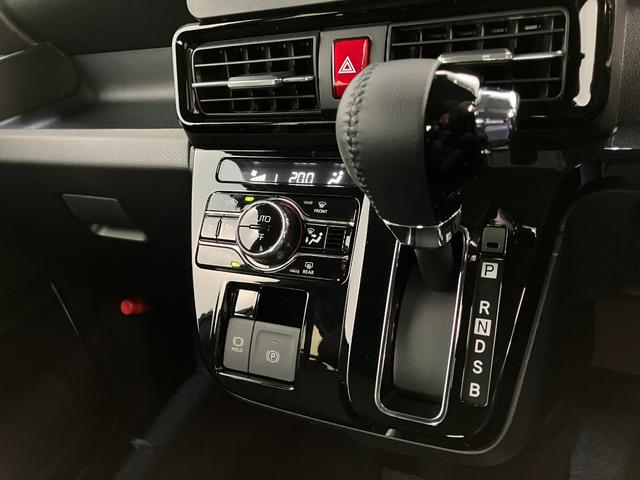 タントカスタムＲＳ　届出済未使用車　両側電動スライドドア追突被害軽減ブレーキ　スマアシ　コーナーセンサー　ＬＥＤ　スマートキー　両側電動スライドドア　前席シートヒーター　オートエアコン　ナビ取付時用バックカメラ（滋賀県）の中古車