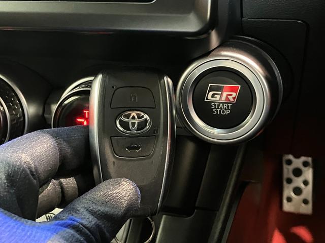 ＧＲ８６ＲＺ　６ＭＴ車　走行２万キロ　車検整備付きＬＥＤ　スマートキー　シートヒーター　追従機能付クルーズコントロール（滋賀県）の中古車