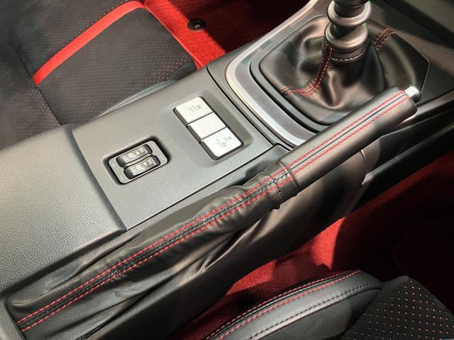 ＧＲ８６ＲＺ　６ＭＴ車　走行２万キロ　車検整備付きＬＥＤ　スマートキー　シートヒーター　追従機能付クルーズコントロール（滋賀県）の中古車
