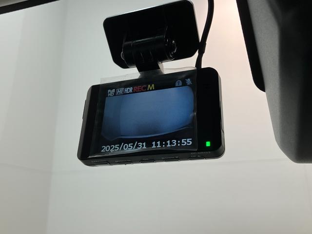 ハイゼットカーゴＤＸ　４ＷＤ　ＣＶＴ車　キーレス　前席パワーウインドウ追突被害軽減ブレーキ　スマアシ　コーナーセンサー　キーレス　前席パワーウインドウ　ＡＭ／ＦＭステレオ　両側スライドドア　パートタイム４ＷＤ　ドラレコ（滋賀県）の中古車