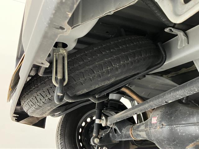 ハイゼットカーゴＤＸ　４ＷＤ　ＣＶＴ車　キーレス　前席パワーウインドウ追突被害軽減ブレーキ　スマアシ　コーナーセンサー　キーレス　前席パワーウインドウ　ＡＭ／ＦＭステレオ　両側スライドドア　パートタイム４ＷＤ　ドラレコ（滋賀県）の中古車