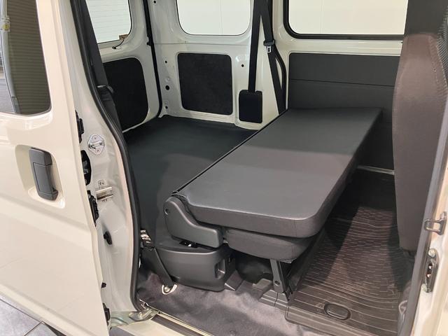 ハイゼットカーゴＤＸ　４ＷＤ　ＣＶＴ車　キーレス　前席パワーウインドウ追突被害軽減ブレーキ　スマアシ　コーナーセンサー　キーレス　前席パワーウインドウ　ＡＭ／ＦＭステレオ　両側スライドドア　パートタイム４ＷＤ　ドラレコ（滋賀県）の中古車