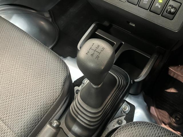 ハイゼットトラックスタンダードＳＡ３ｔ　４ＷＤ　５ＭＴ　ＬＥＤヘッドライト衝突被害軽減ブレーキ　スマアシ３ｔ　コーナーセンサー　ＬＥＤヘッドライト　　パートタイム４ＷＤ　５ＭＴ車　ＡＭ／ＦＭラジオ（滋賀県）の中古車