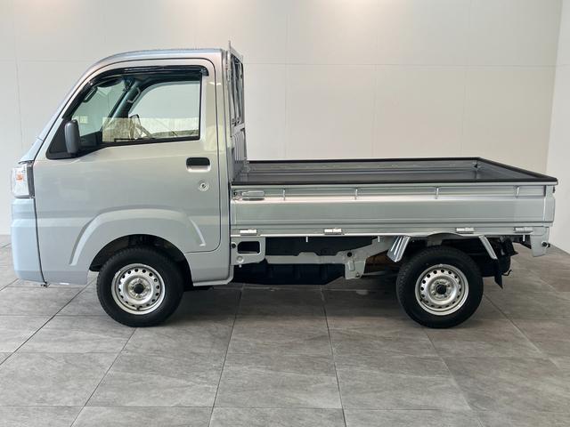ハイゼットトラックスタンダードＳＡ３ｔ　４ＷＤ　５ＭＴ　ＬＥＤヘッドライト衝突被害軽減ブレーキ　スマアシ３ｔ　コーナーセンサー　ＬＥＤヘッドライト　　パートタイム４ＷＤ　５ＭＴ車　ＡＭ／ＦＭラジオ（滋賀県）の中古車