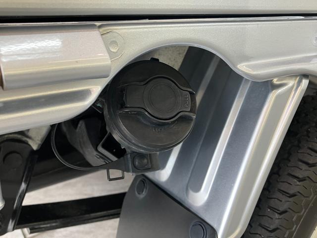 ハイゼットトラックスタンダードＳＡ３ｔ　４ＷＤ　５ＭＴ　ＬＥＤヘッドライト衝突被害軽減ブレーキ　スマアシ３ｔ　コーナーセンサー　ＬＥＤヘッドライト　　パートタイム４ＷＤ　５ＭＴ車　ＡＭ／ＦＭラジオ（滋賀県）の中古車