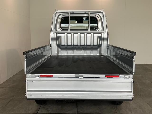 ハイゼットトラックスタンダードＳＡ３ｔ　４ＷＤ　５ＭＴ　ＬＥＤヘッドライト衝突被害軽減ブレーキ　スマアシ３ｔ　コーナーセンサー　ＬＥＤヘッドライト　　パートタイム４ＷＤ　５ＭＴ車　ＡＭ／ＦＭラジオ（滋賀県）の中古車