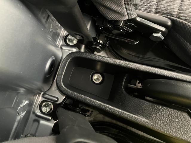 ハイゼットトラックスタンダードＳＡ３ｔ　４ＷＤ　５ＭＴ　ＬＥＤヘッドライト衝突被害軽減ブレーキ　スマアシ３ｔ　コーナーセンサー　ＬＥＤヘッドライト　　パートタイム４ＷＤ　５ＭＴ車　ＡＭ／ＦＭラジオ（滋賀県）の中古車