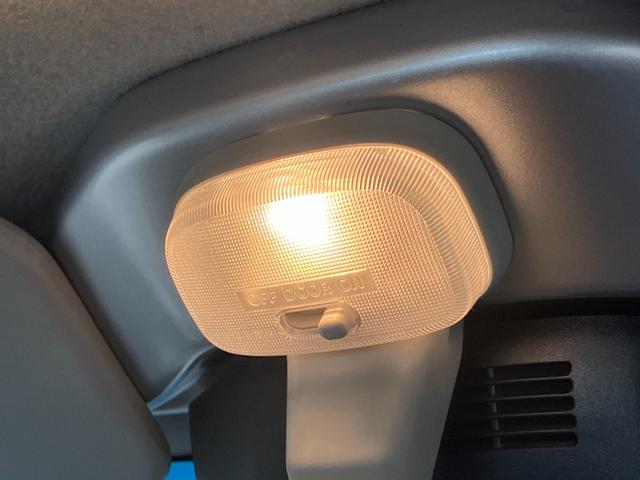 ハイゼットトラックスタンダードＳＡ３ｔ　４ＷＤ　５ＭＴ　ＬＥＤヘッドライト衝突被害軽減ブレーキ　スマアシ３ｔ　コーナーセンサー　ＬＥＤヘッドライト　　パートタイム４ＷＤ　５ＭＴ車　ＡＭ／ＦＭラジオ（滋賀県）の中古車
