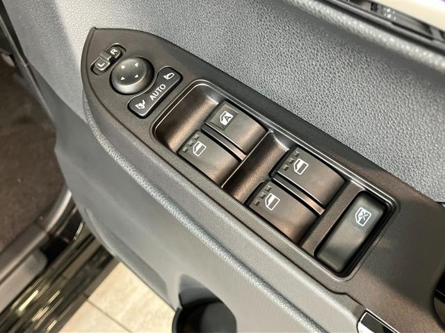 タントカスタムＲＳ　届出済未使用車　両側電動スライドドア追突被害軽減ブレーキ　スマアシ　コーナーセンサー　ＬＥＤ　スマートキー　両側電動スライドドア　前席シートヒーター　オートエアコン　ナビ取付時用バックカメラ（滋賀県）の中古車