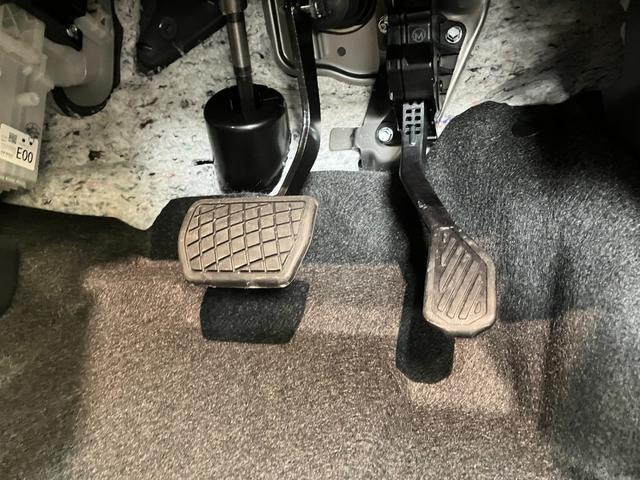 タントカスタムＲＳ　届出済未使用車　両側電動スライドドア追突被害軽減ブレーキ　スマアシ　コーナーセンサー　ＬＥＤ　スマートキー　両側電動スライドドア　前席シートヒーター　オートエアコン　ナビ取付時用バックカメラ（滋賀県）の中古車
