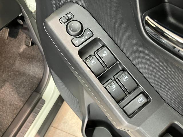 タフトＧクロムベンチャー　届出済未使用車　前席シートヒーター追突被害軽減ブレーキ　スマアシ　コーナーセンサー　ＬＥＤ　スマートキー　オートエアコン　前席シートヒーター　ナビ取付時用バックカメラ（滋賀県）の中古車