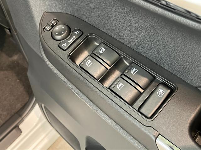 タントカスタムＸ　届出済未使用車　両側電動スライドドア追突被害軽減ブレーキ　スマアシ　コーナーセンサー　ＬＥＤ　スマートキー　両側電動スライドドア　前席シートヒーター　オートエアコン　ナビ取付時用バックカメラ（滋賀県）の中古車