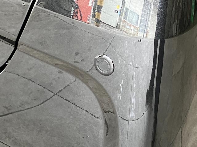 タントＸ　届出済未使用車　左側電動スライドドア　前席シートヒーター追突被害軽減ブレーキ　スマアシ　コーナーセンサー　ＬＥＤ　スマートキー　左側電動スライドドア　前席シートヒーター　ベンチシート　オートエアコン　ナビ取付時用バックカメラ（滋賀県）の中古車