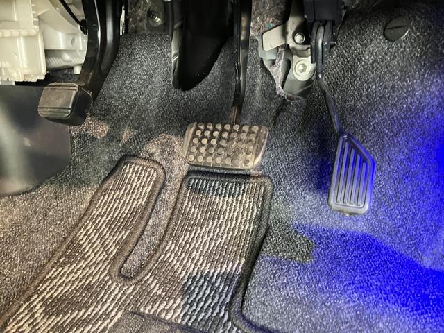 タントカスタムＸ　４ＷＤ　左側電動スライドドア　車検整備付４ＷＤ　ＨＩＤライト　スマートキー　左側電動スライドドア　ベンチシート　ＣＤステレオ　ＵＳＢ（滋賀県）の中古車