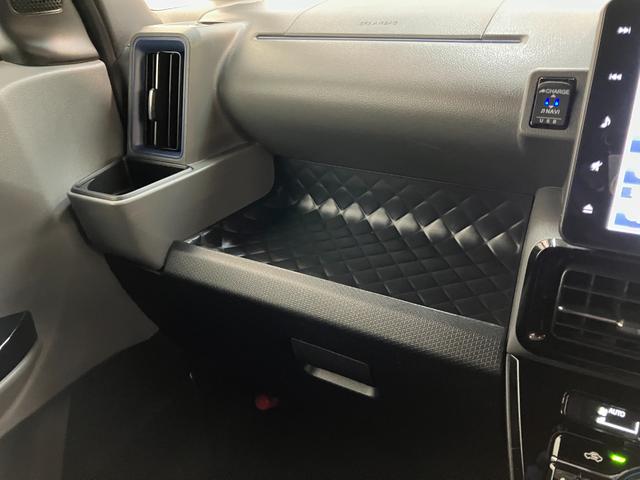 タントカスタムＲＳセレクション　９型ナビ　Ｂカメラ　クルコン追突被害軽減ブレーキ　コーナーセンサー　ＬＥＤ　両側電動スライドドア　レーダークルーズコントロール　前席シートヒーター　９インチフルセグナビ　ＤＶＤ　Ｂｌｕｅｔｏｏｔｈ　ＵＳＢ　バックカメラ（滋賀県）の中古車
