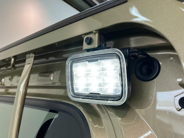 ハイゼットトラックＥＸＴ　４ＷＤ　５ＭＴ　ＣＤステレオ追突被害軽減ブレーキ　スマアシ　コーナーセンサー　ＬＥＤ　スマートキー　パートタイム４ＷＤ　デフロック　Ｈｉ−Ｌｏ切替　荷台作業灯　リヤ４枚リーフスプリング（滋賀県）の中古車