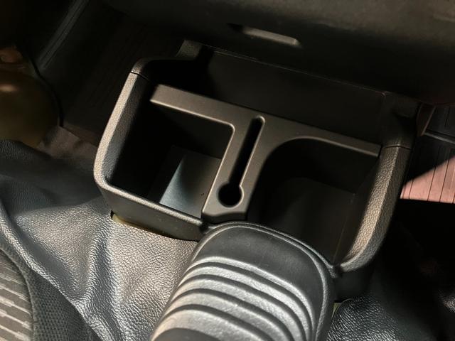 ハイゼットトラックＥＸＴ　４ＷＤ　５ＭＴ　ＣＤステレオ追突被害軽減ブレーキ　スマアシ　コーナーセンサー　ＬＥＤ　スマートキー　パートタイム４ＷＤ　デフロック　Ｈｉ−Ｌｏ切替　荷台作業灯　リヤ４枚リーフスプリング（滋賀県）の中古車