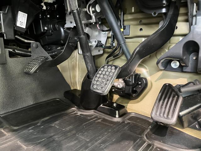 ハイゼットトラックＥＸＴ　４ＷＤ　５ＭＴ　ＣＤステレオ追突被害軽減ブレーキ　スマアシ　コーナーセンサー　ＬＥＤ　スマートキー　パートタイム４ＷＤ　デフロック　Ｈｉ−Ｌｏ切替　荷台作業灯　リヤ４枚リーフスプリング（滋賀県）の中古車