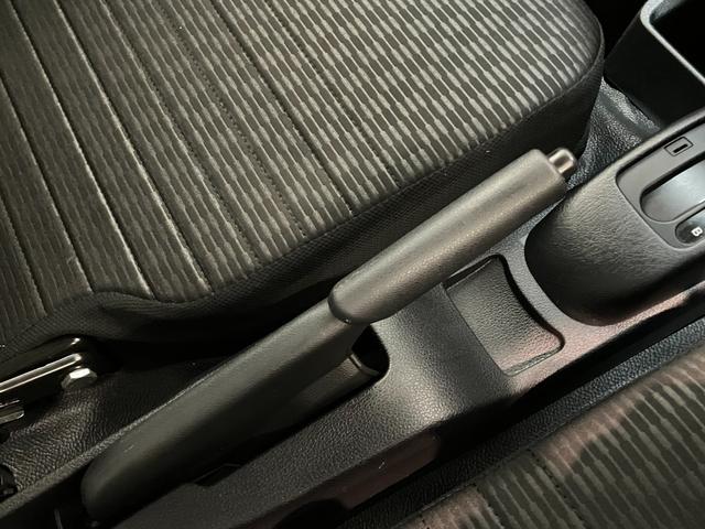 ハイゼットトラックＥＸＴ　４ＷＤ　ＣＶＴ　ディスプレイオーディオ　ドラレコ追突被害軽減ブレーキ　スマアシ　コーナーセンサー　パートタイム４ＷＤ　ＣＶＴ車　スマートキー　ＬＥＤ　荷台作業灯　デフロック　ディスプレイオーディオ　Ｂｌｕｅｔｏｏｔｈ　ＵＳＢ　前後ドラレコ（滋賀県）の中古車